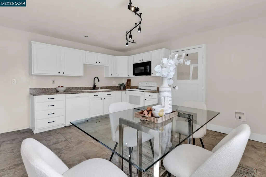 4141 Rita Drive Martinez CA 94553