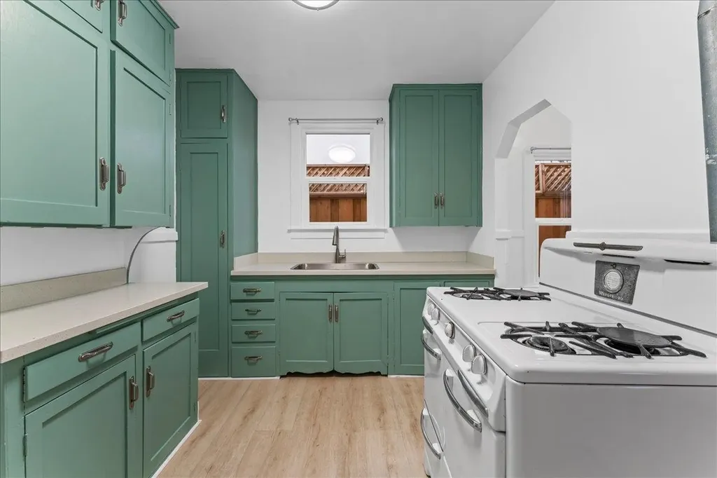 1127 Key Route Boulevard Albany CA 94706