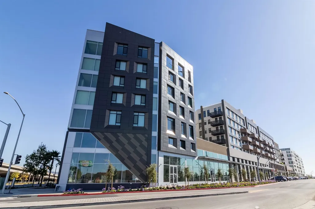 260 Brooklyn Basin Way Oakland CA 94606