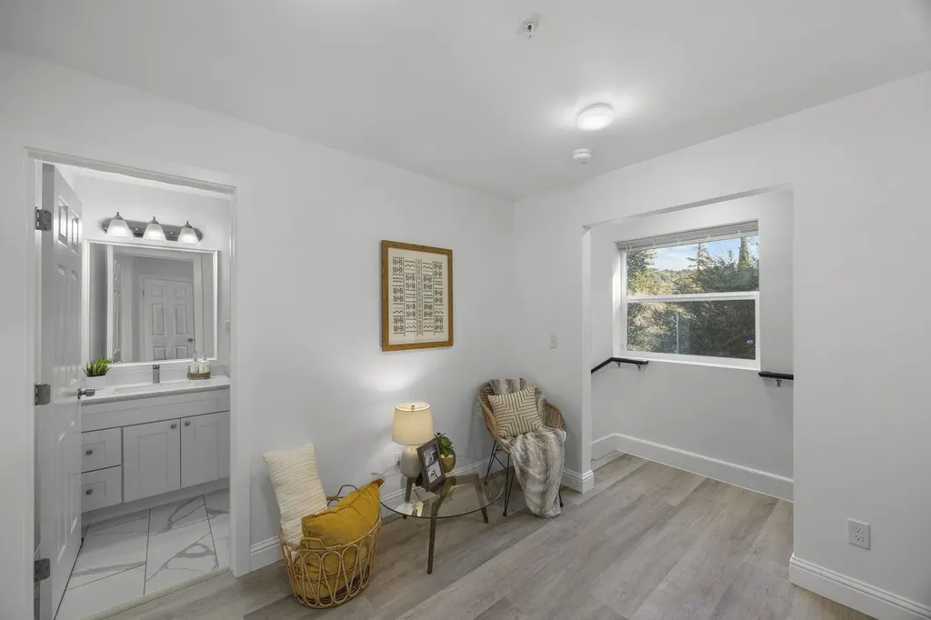 4737 Redding Street Oakland CA 94619