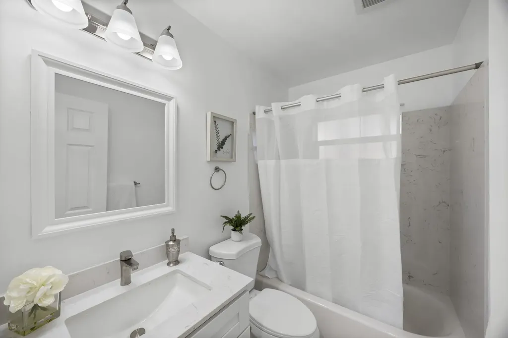 4737 Redding Street Oakland CA 94619