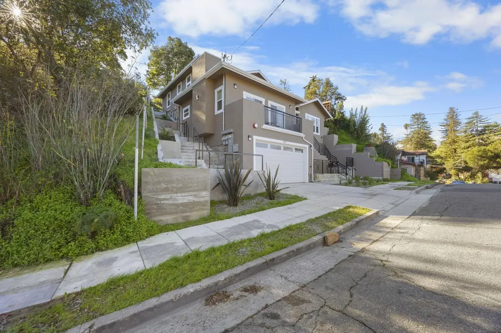 4737 Redding Street Oakland CA 94619