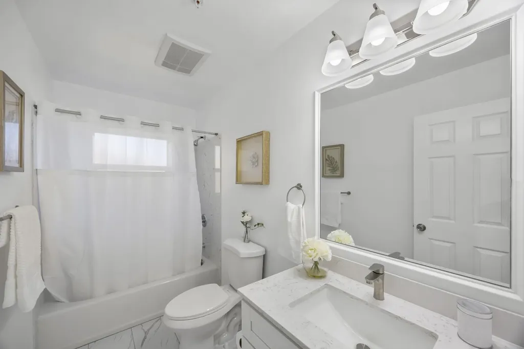 4737 Redding Street Oakland CA 94619