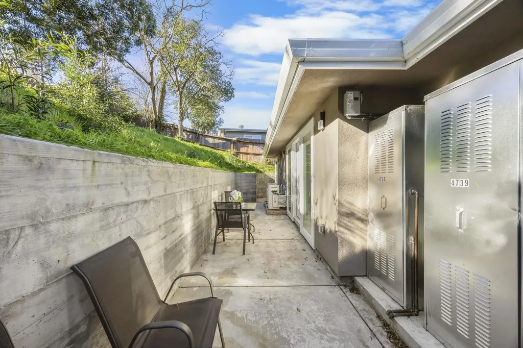 4737 Redding Street Oakland CA 94619