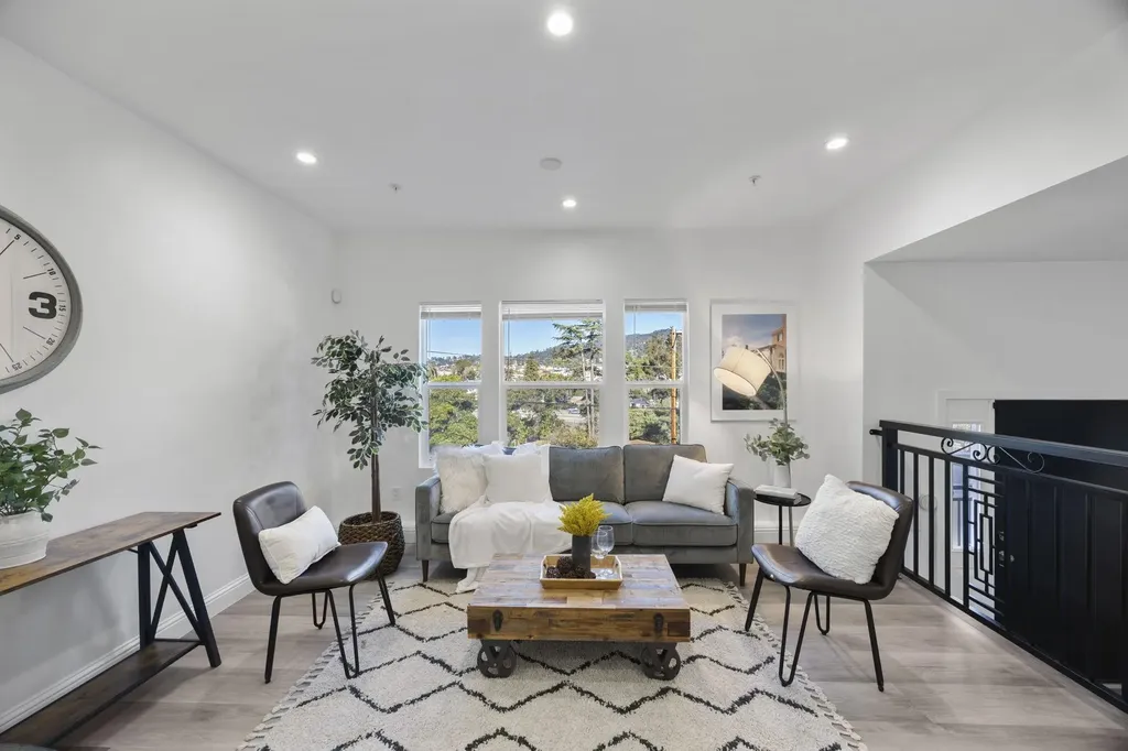 4737 Redding Street Oakland CA 94619