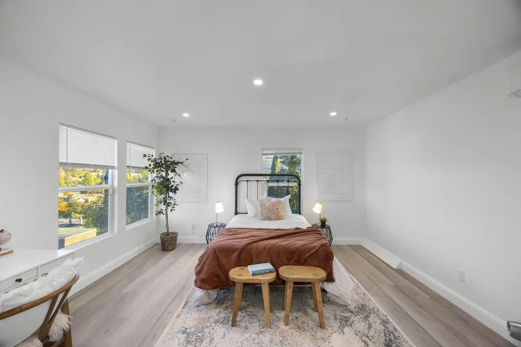 4737 Redding Street Oakland CA 94619