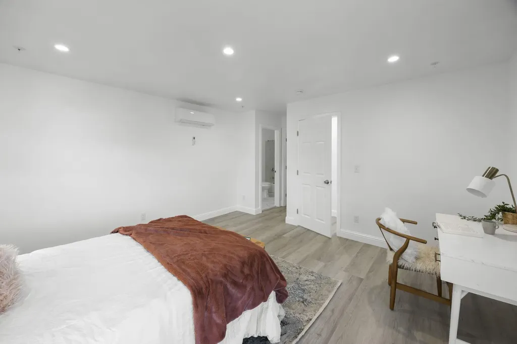 4737 Redding Street Oakland CA 94619