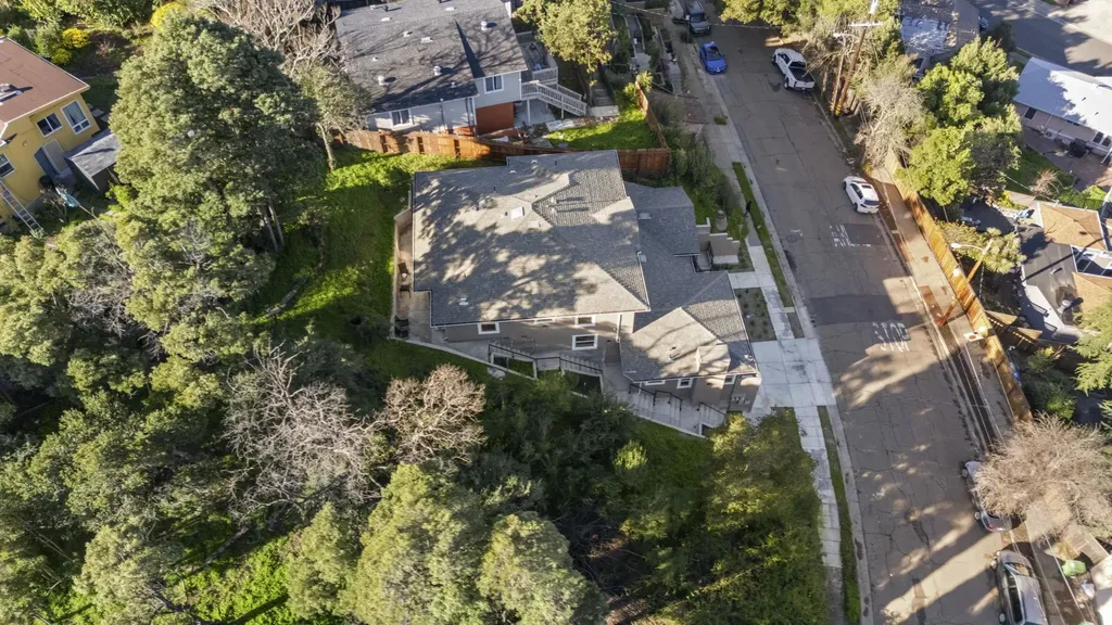 4737 Redding Street Oakland CA 94619