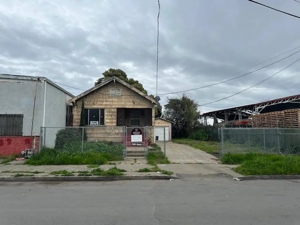 1024 50th Avenue Oakland CA 94601