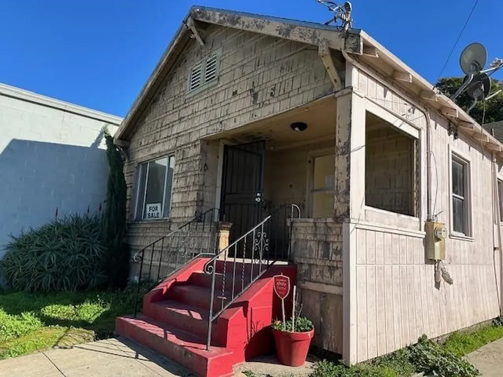 1024 50th Avenue Oakland CA 94601