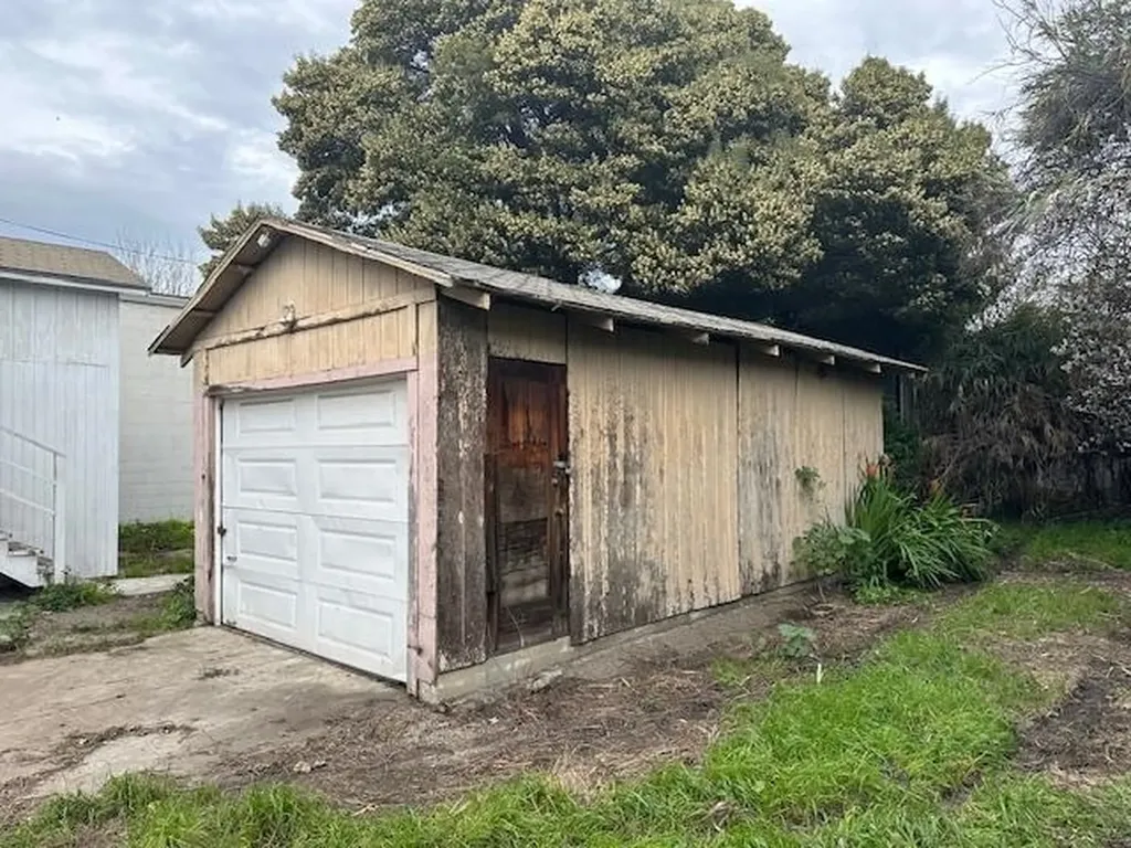 1024 50th Avenue Oakland CA 94601