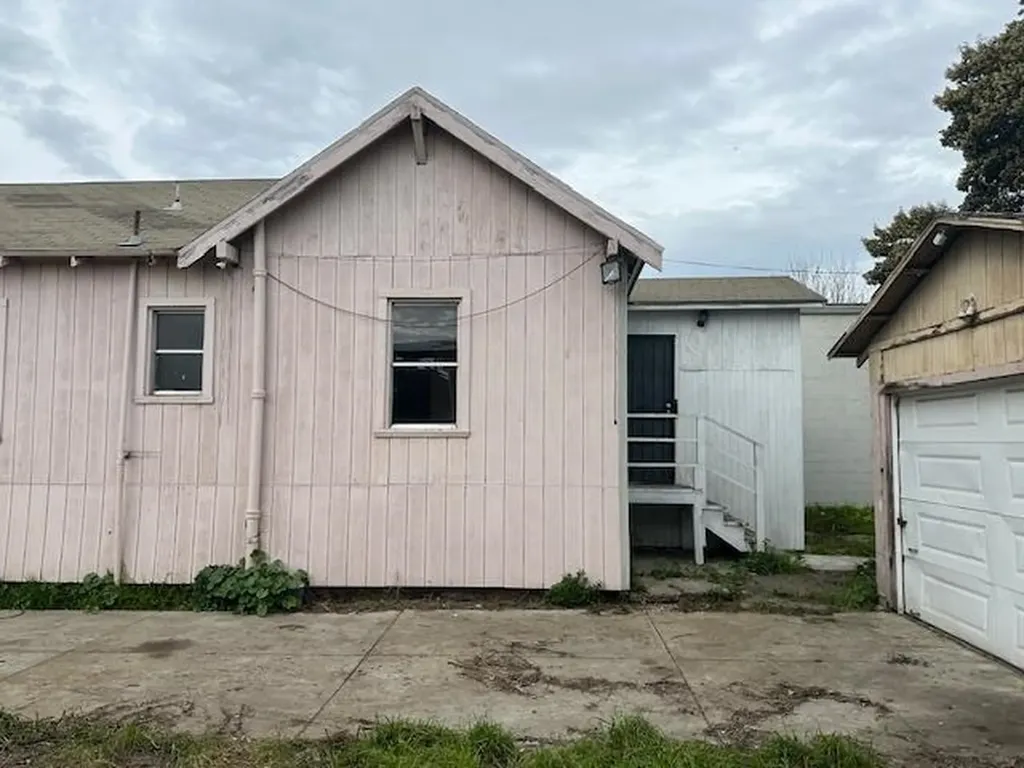 1024 50th Avenue Oakland CA 94601