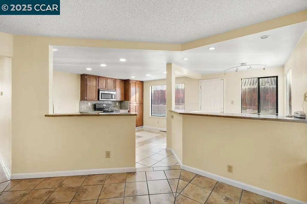 2125 Willow Avenue Antioch CA 94509