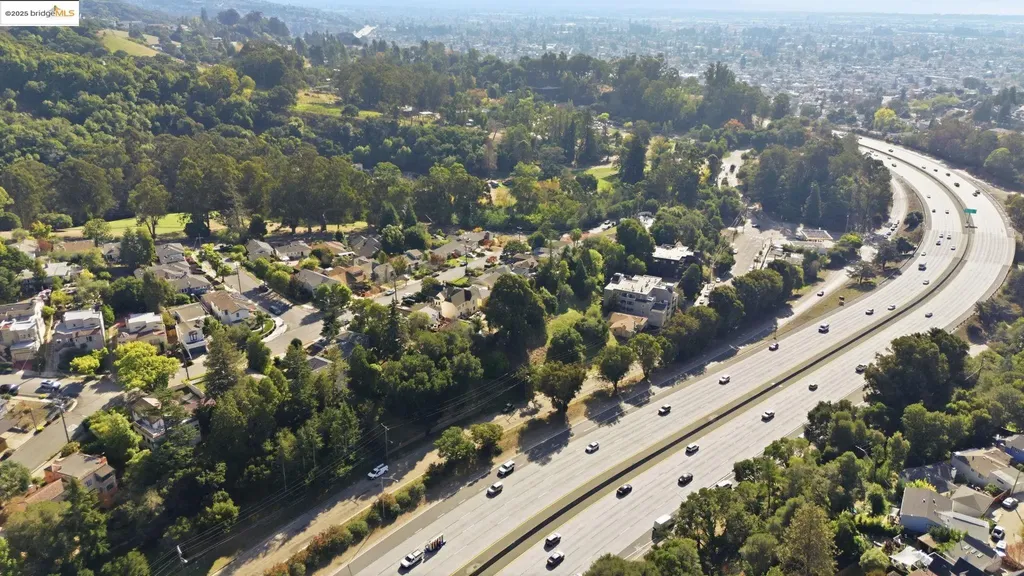 9670 Mountain Boulevard Oakland CA 94605