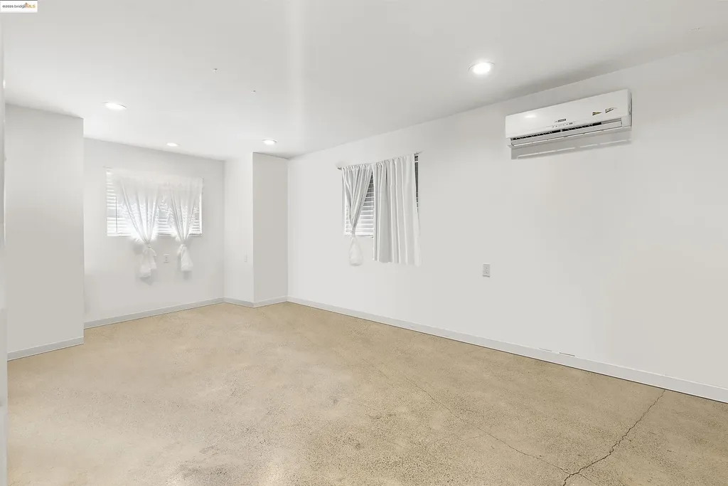 1432 12th Street Oakland CA 94607