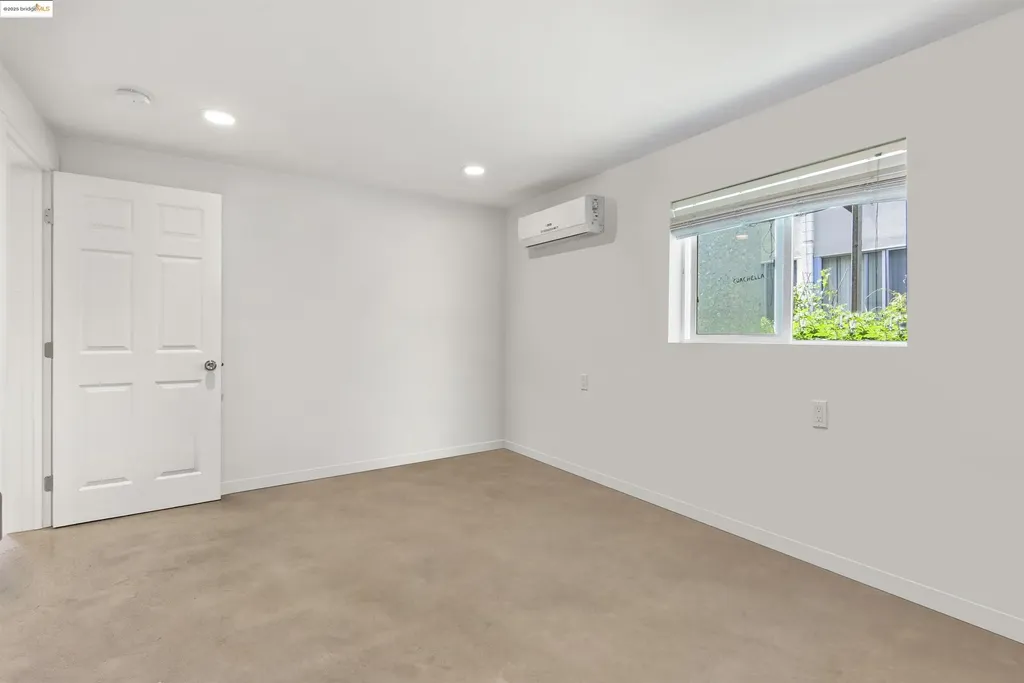 1432 12th Street Oakland CA 94607