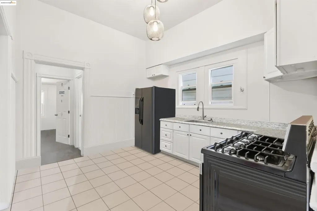1432 12th Street Oakland CA 94607