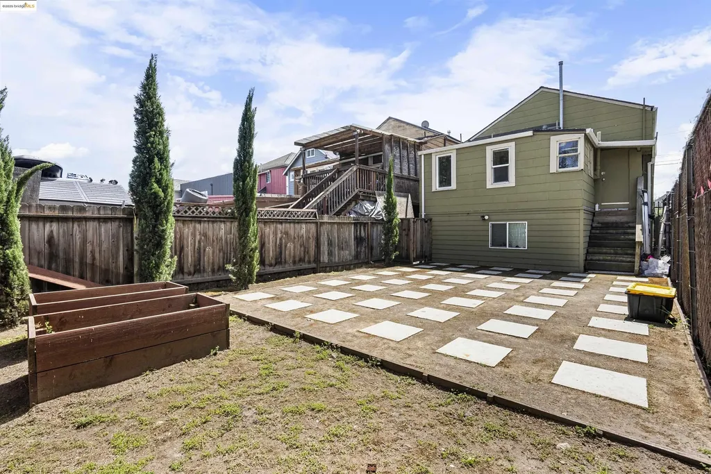 1432 12th Street Oakland CA 94607