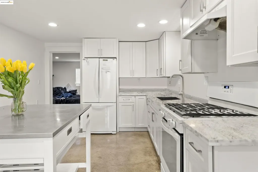 1432 12th Street Oakland CA 94607
