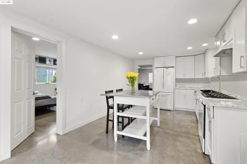 1432 12th Street Oakland CA 94607