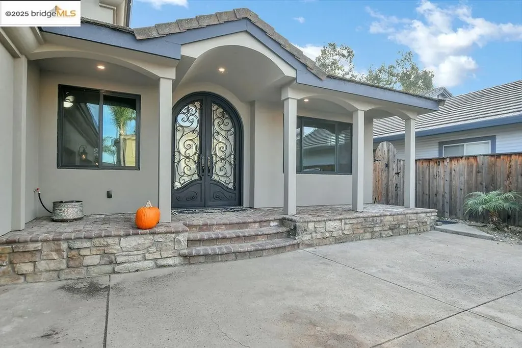 5580 Edgeview Drive Discovery Bay CA 94505