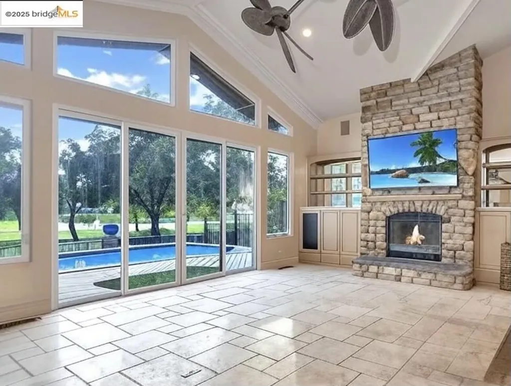 5580 Edgeview Drive Discovery Bay CA 94505