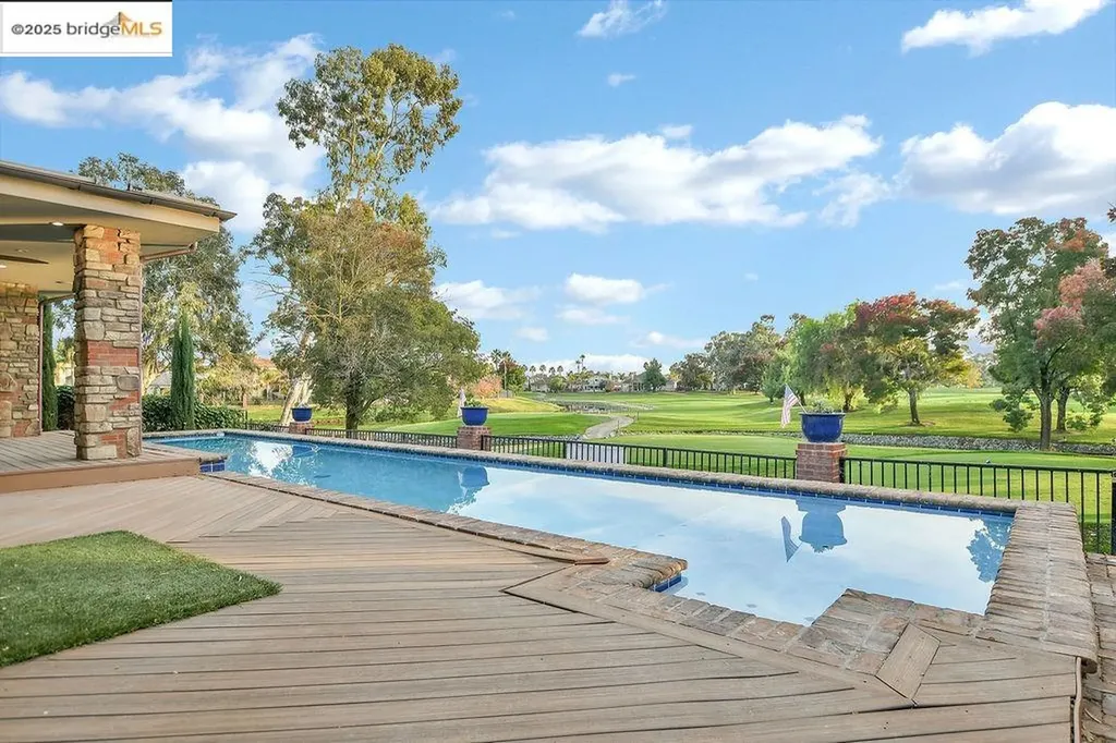 5580 Edgeview Drive Discovery Bay CA 94505