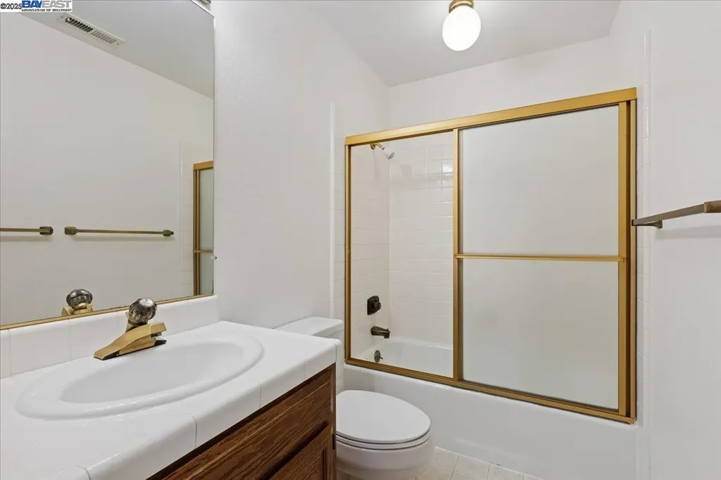25912 Hayward Boulevard Hayward CA 94542