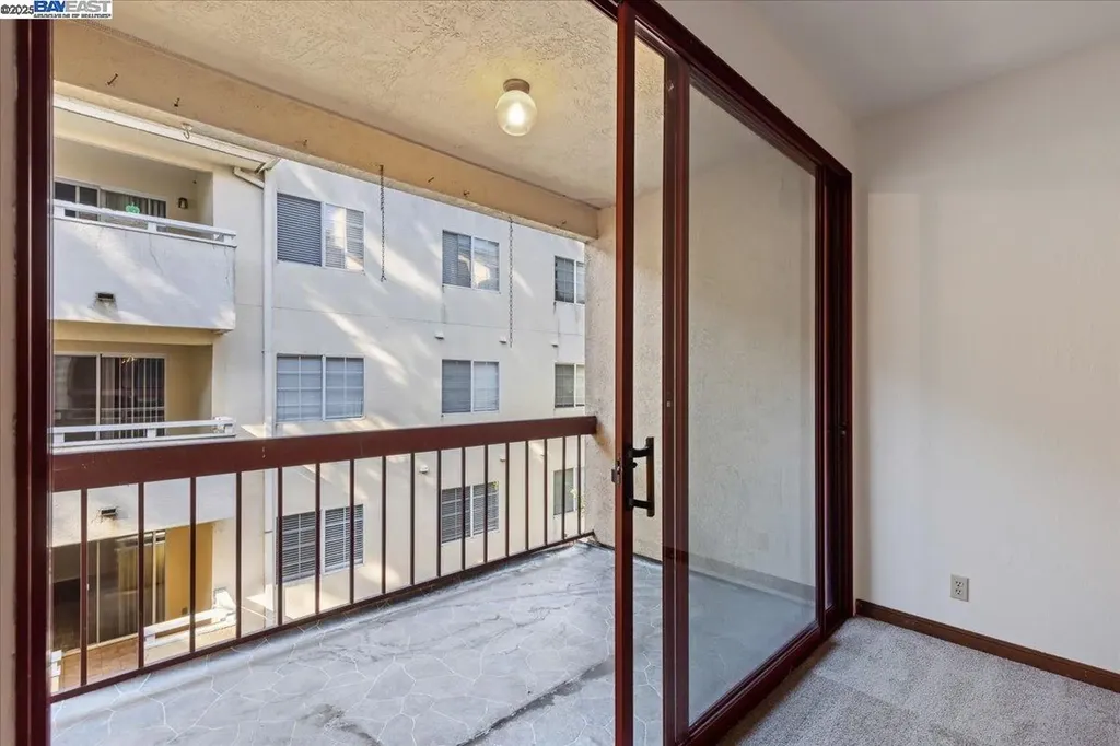25912 Hayward Boulevard Hayward CA 94542