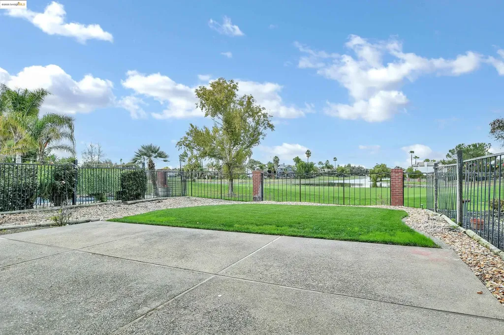 2675 Cherry Hills Drive Discovery Bay CA 94505