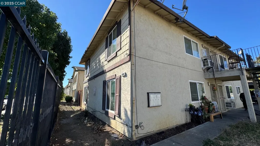 2208 Spanos Street Antioch CA 94509