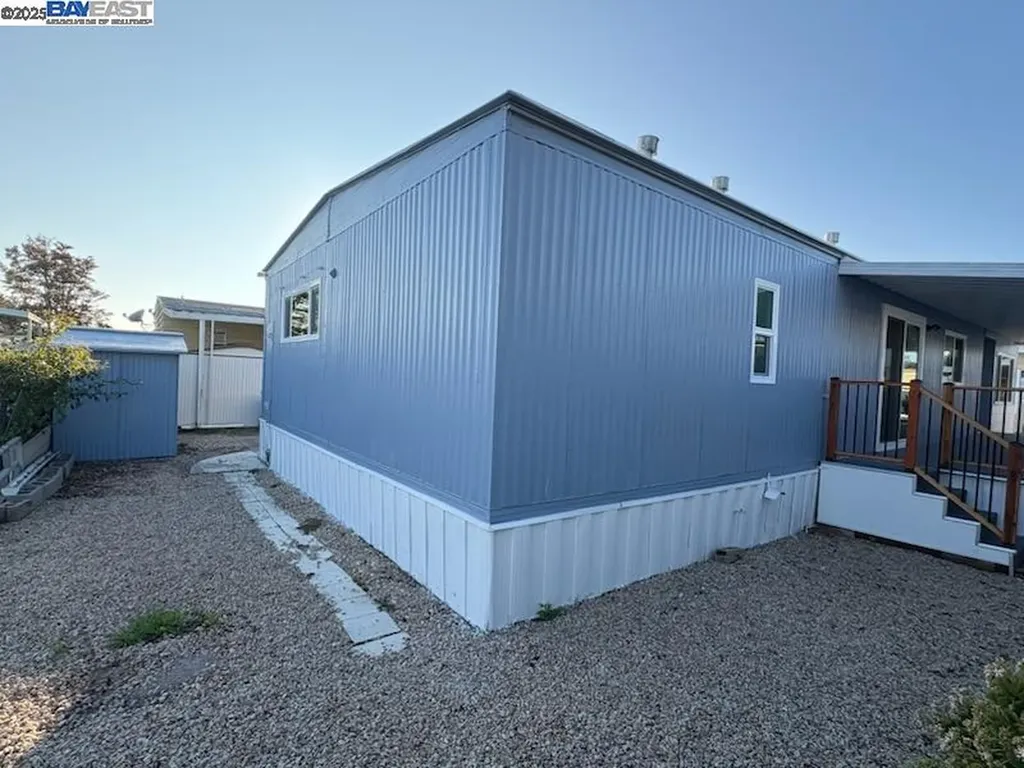 4141 Deepcreek Fremont CA 94555
