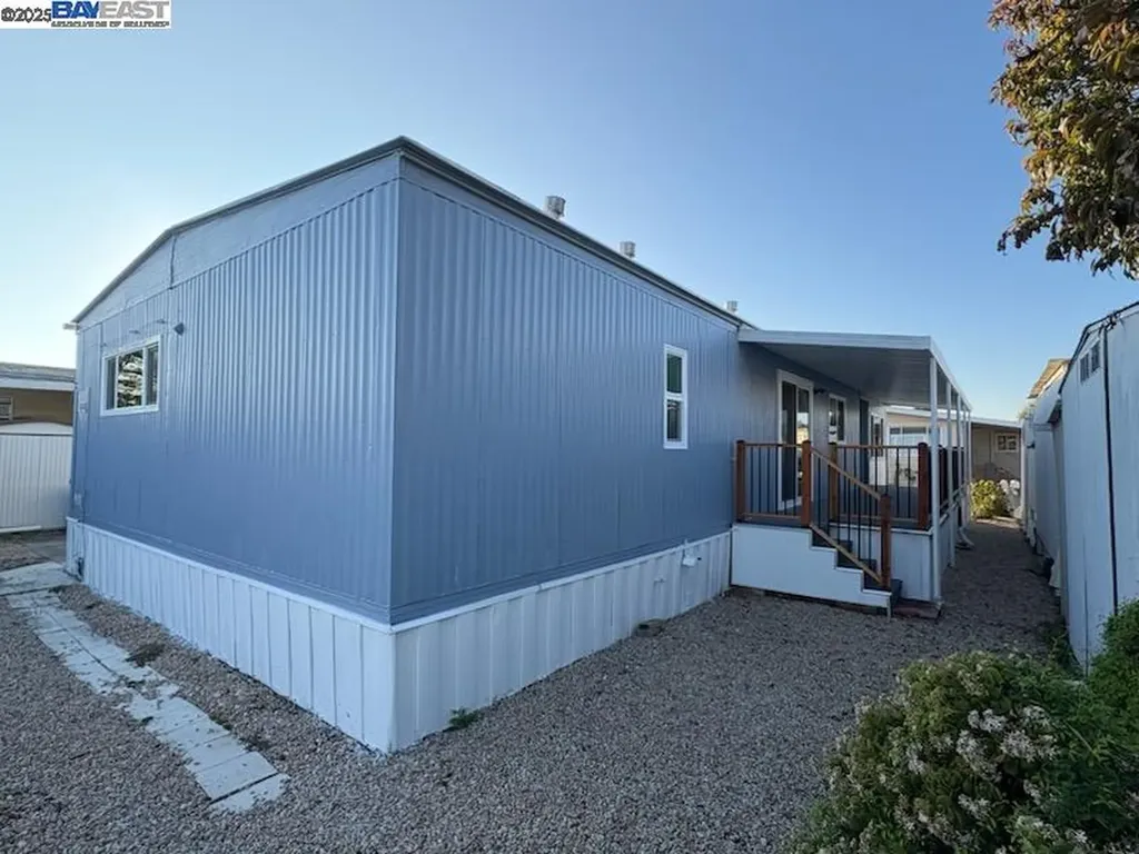 4141 Deepcreek Fremont CA 94555