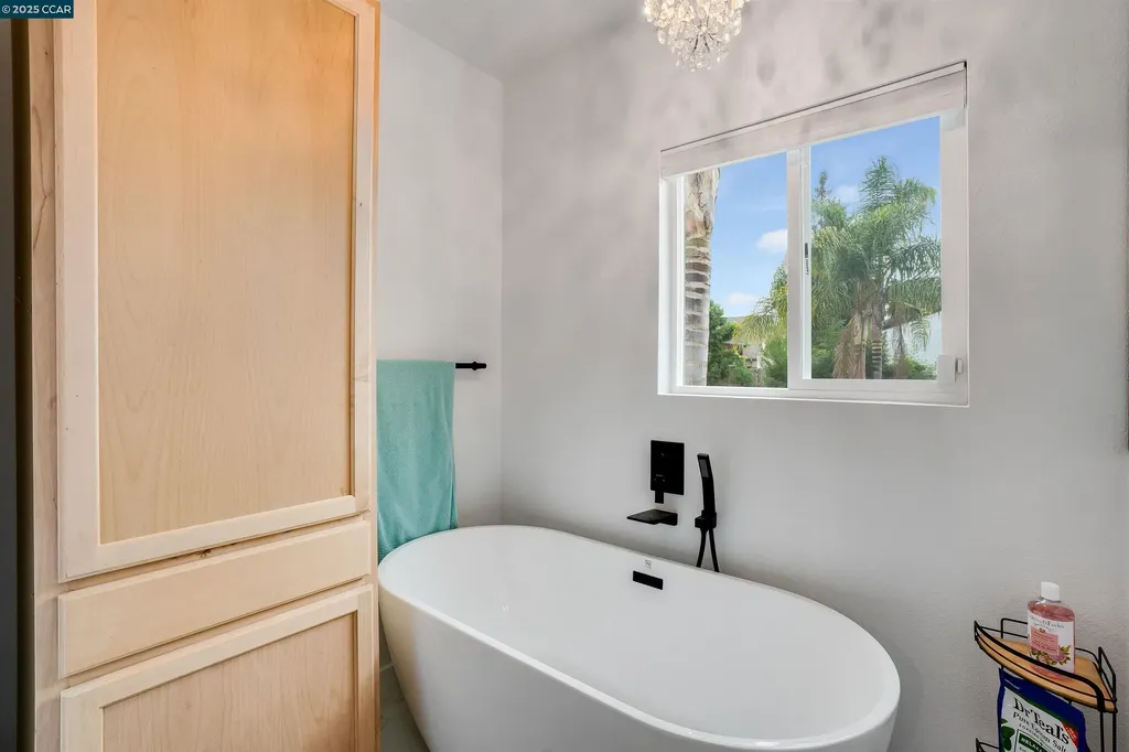 17 Hanns Avenue Vallejo CA 94590