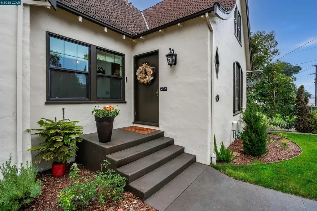 17 Hanns Avenue Vallejo CA 94590