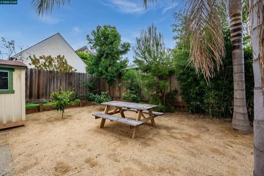 17 Hanns Avenue Vallejo CA 94590