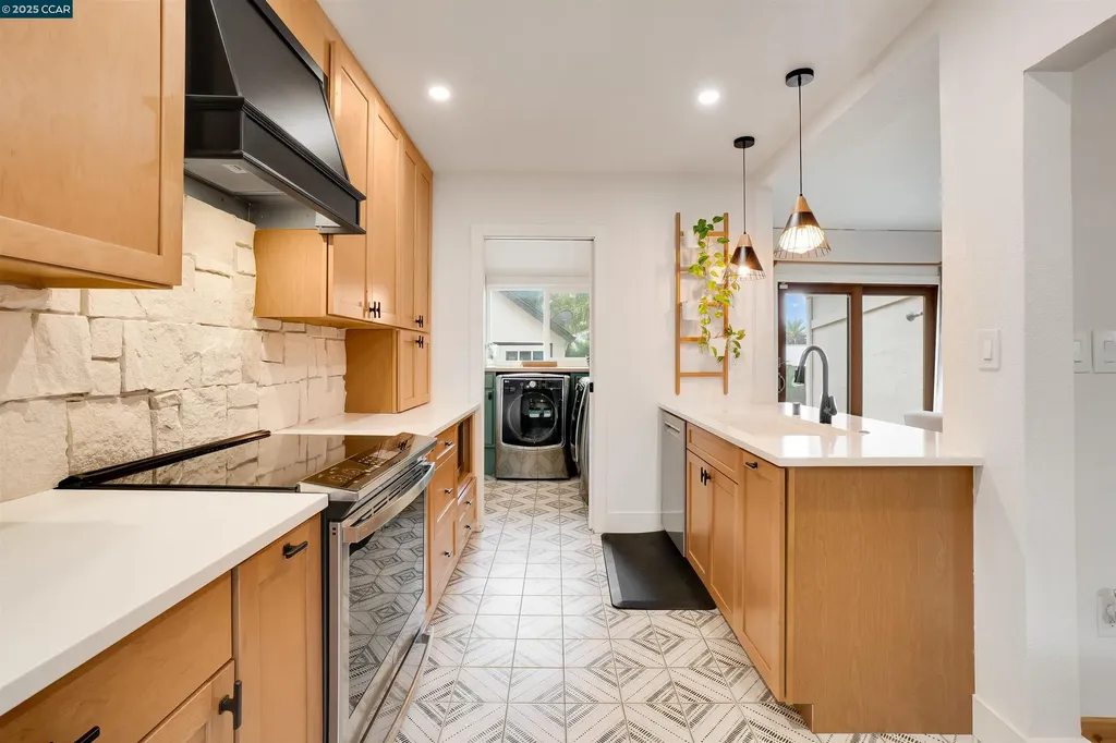 17 Hanns Avenue Vallejo CA 94590