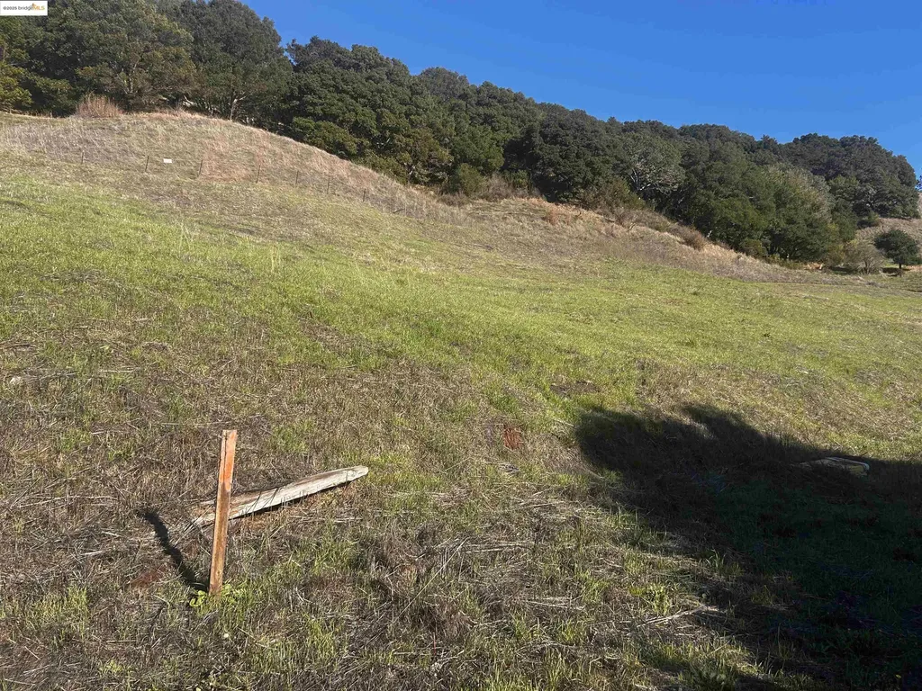 15 Abbie Lane El Sobrante CA 94803