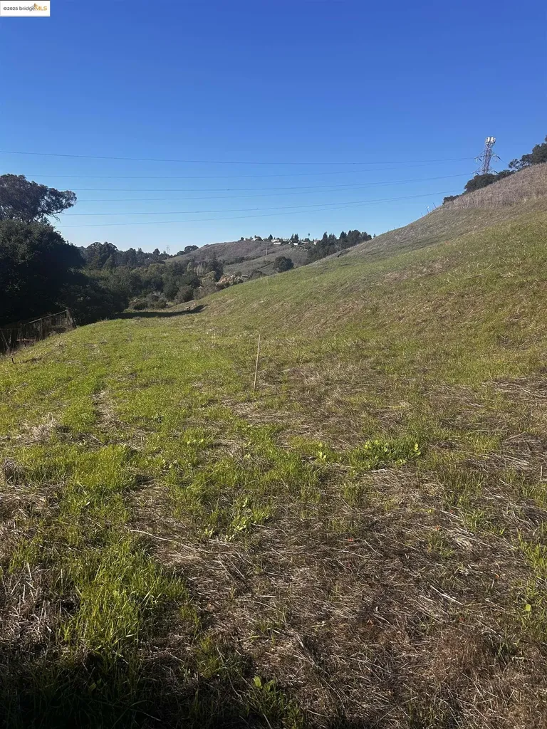 7 Abbie Lane El Sobrante CA 94803