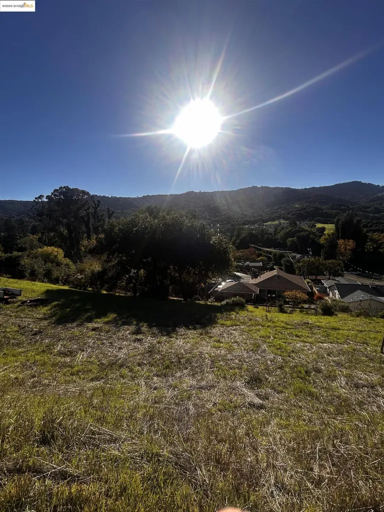 7 Abbie Lane El Sobrante CA 94803