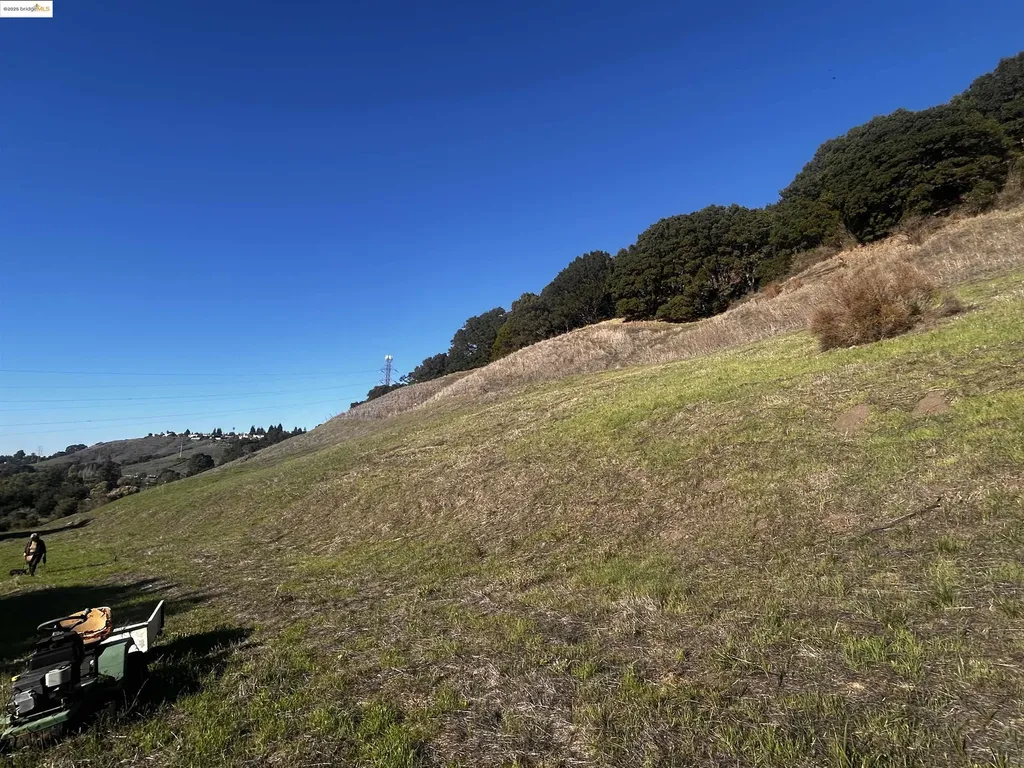 7 Abbie Lane El Sobrante CA 94803
