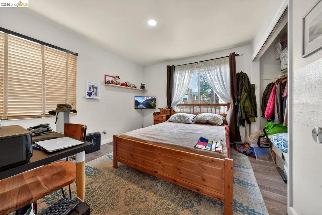 5716 Fresno Avenue Richmond CA 94804