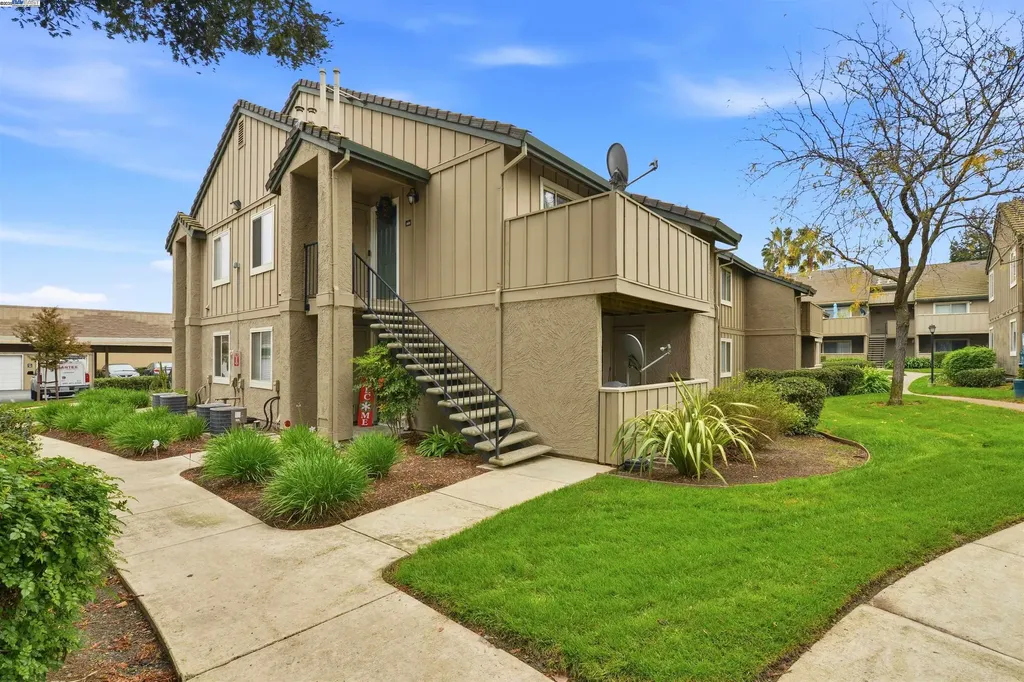 2131 Lakeview Circle Pittsburg CA 94565