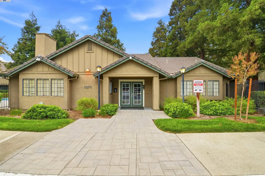 2131 Lakeview Circle Pittsburg CA 94565