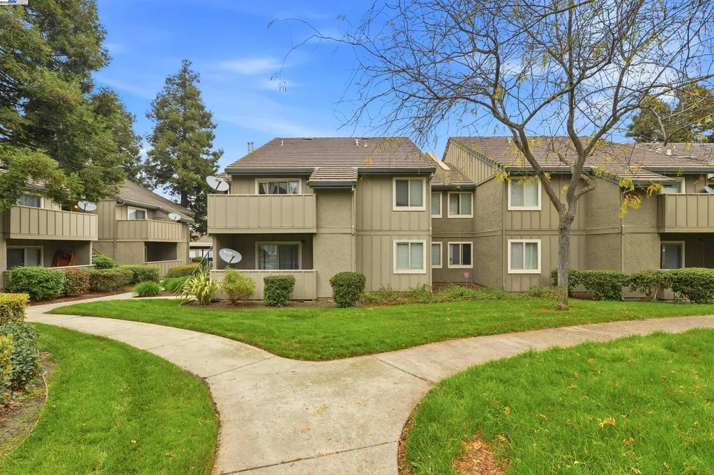 2131 Lakeview Circle Pittsburg CA 94565