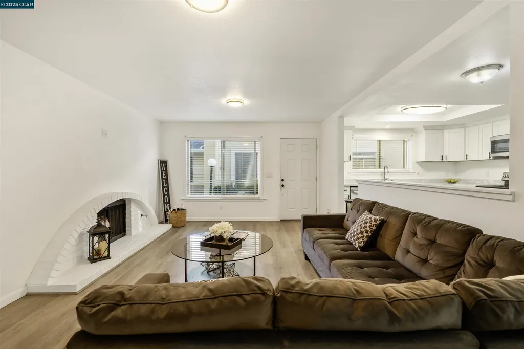 2593 El Portal Drive San Pablo CA 94806