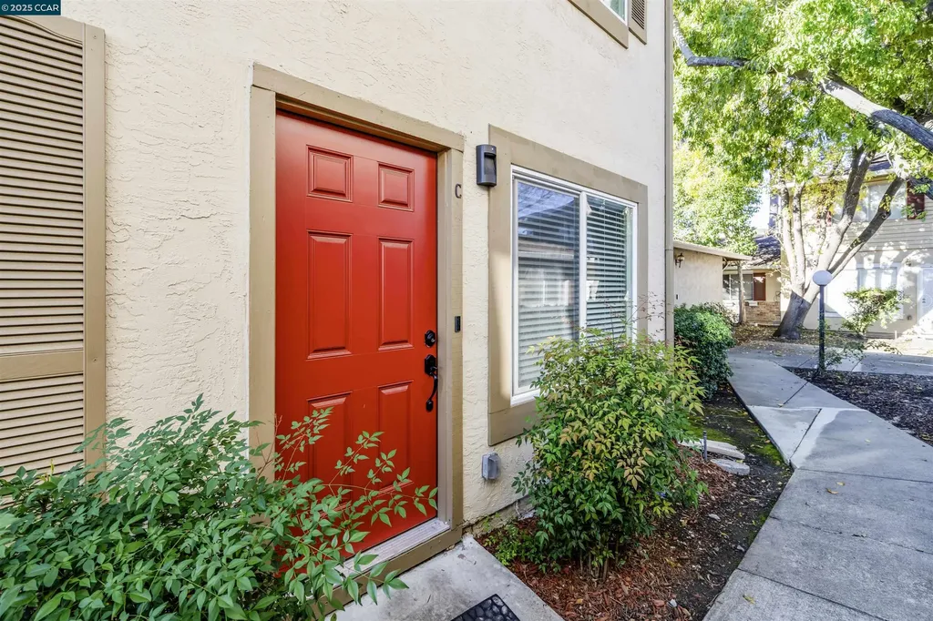 2593 El Portal Drive San Pablo CA 94806