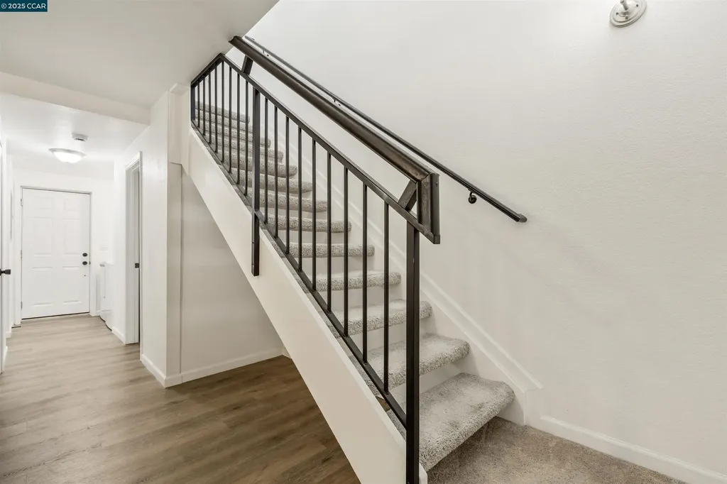 2593 El Portal Drive San Pablo CA 94806