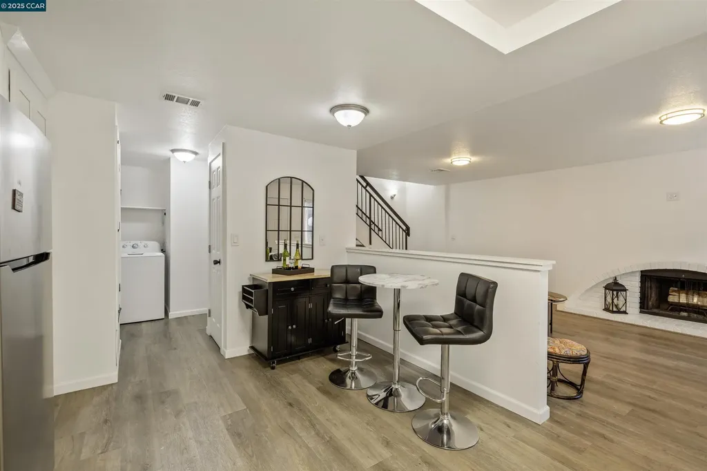 2593 El Portal Drive San Pablo CA 94806