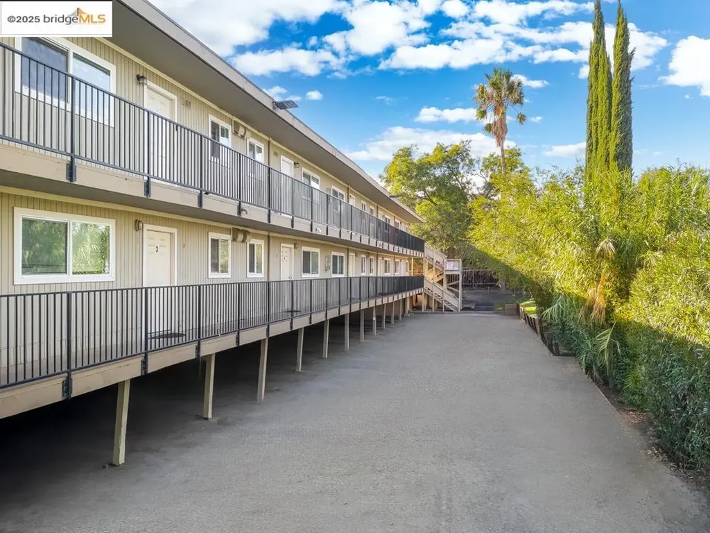 3126 Lone Tree Way Antioch CA 94509
